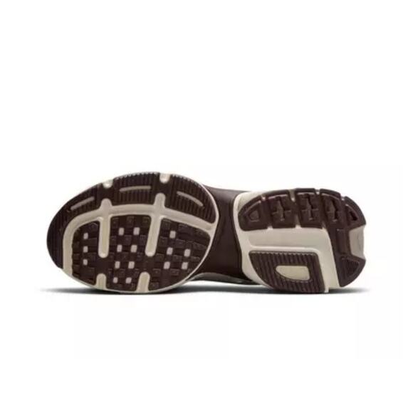 Nike V2K Run "Lt Orewood Brn/Light Bone/Khaki/Earth" Sneaker Womans Size 12 - Picture 4 of 7